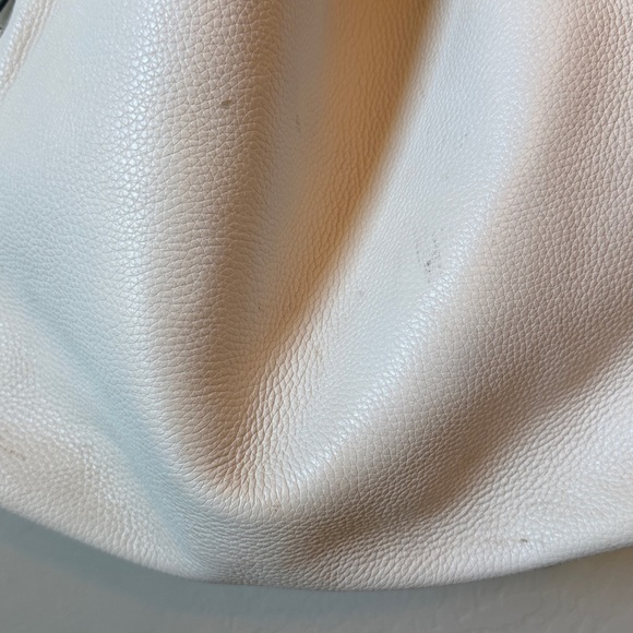 Michael Kors Griffin Large Pebbled Leather Hobo Bag - Picture 7 of 10